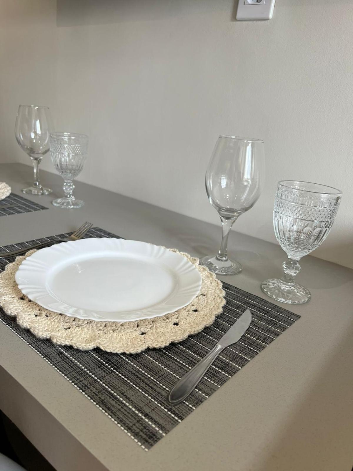 Com Ar Condicionado A 15min Da Expomina, 7min Do Mineirao E Ufmg. Apartamento *